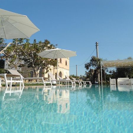 Tenuta Pigliano Hotel Bagnolo del Salento Luaran gambar