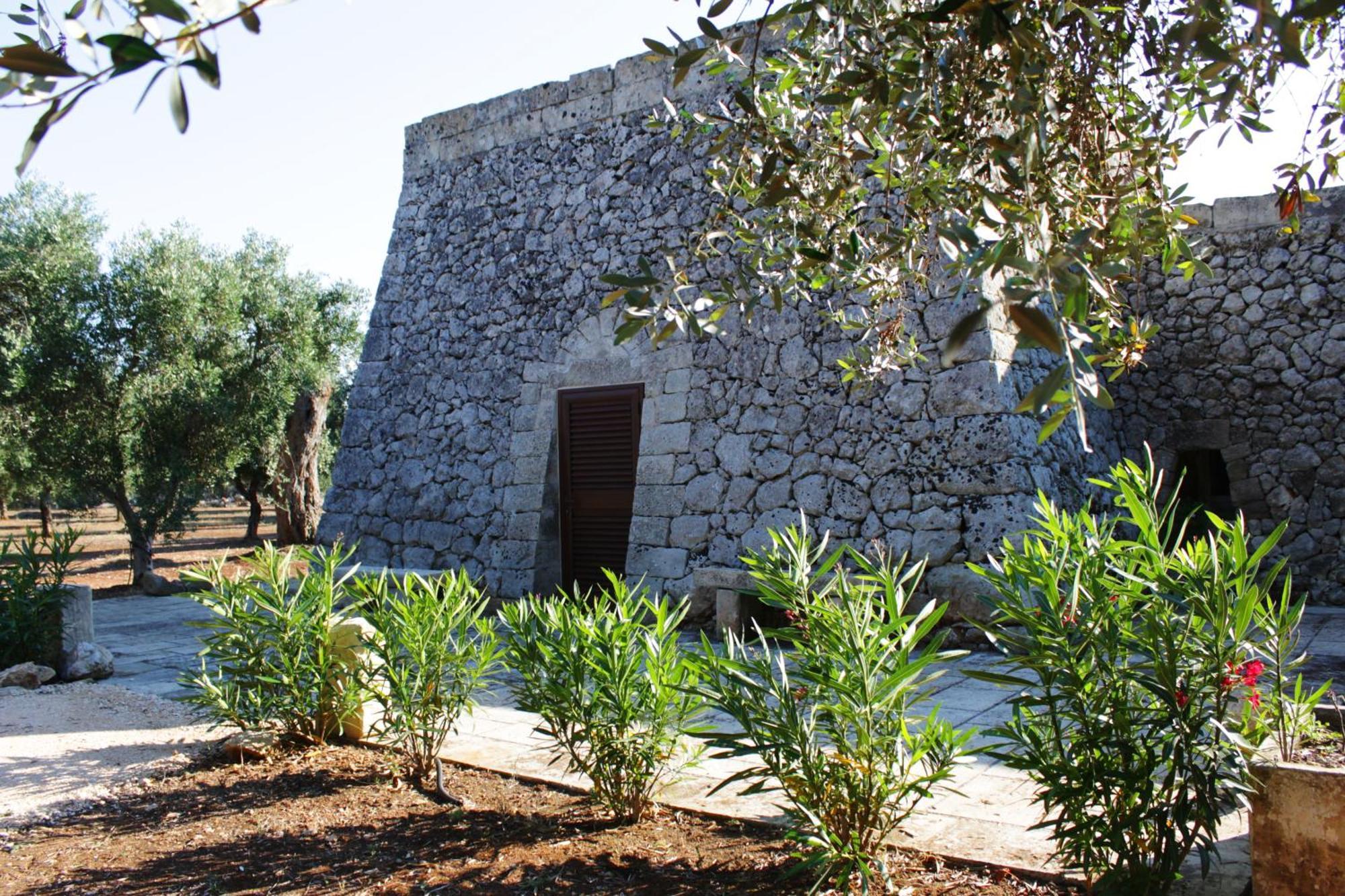 Tenuta Pigliano Hotel Bagnolo del Salento Luaran gambar