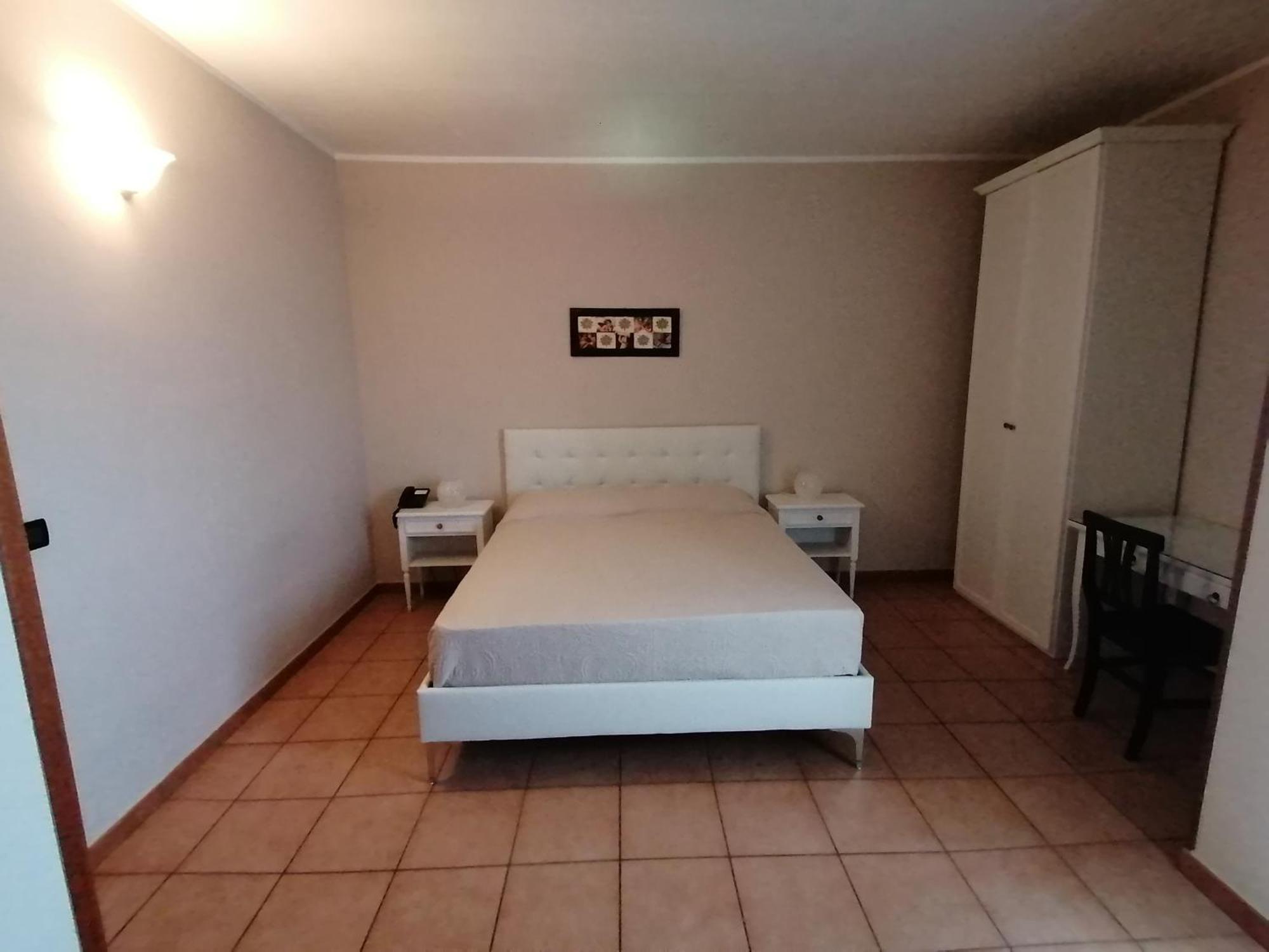 Tenuta Pigliano Hotel Bagnolo del Salento Luaran gambar