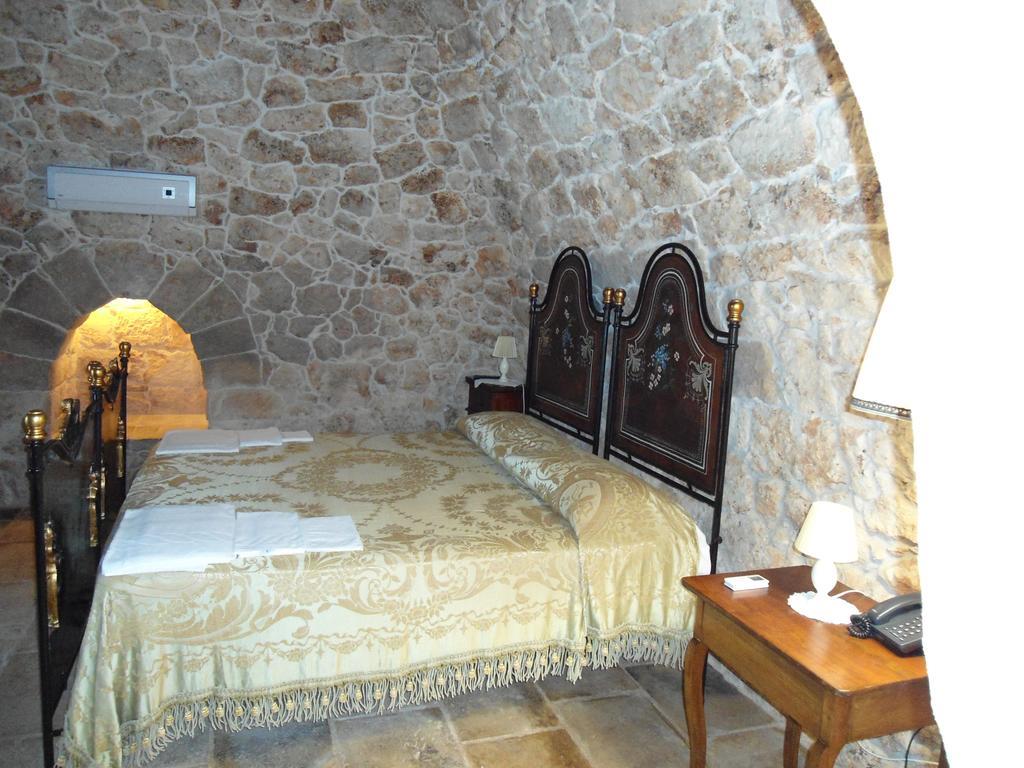 Tenuta Pigliano Hotel Bagnolo del Salento Luaran gambar