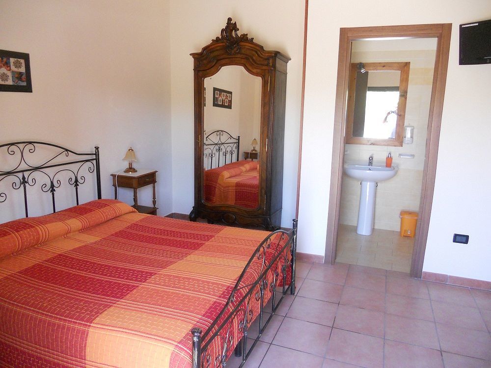 Tenuta Pigliano Hotel Bagnolo del Salento Luaran gambar