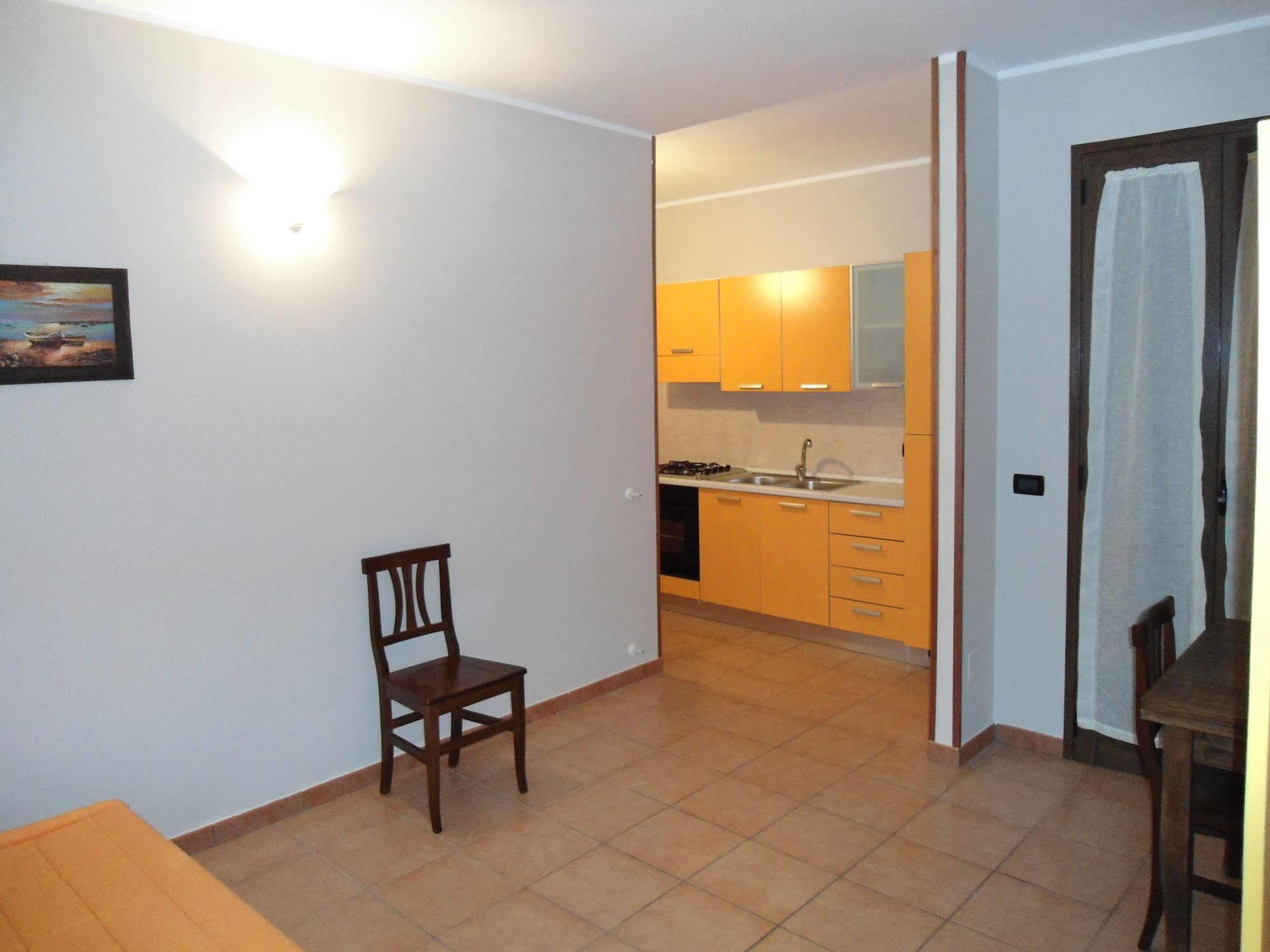 Tenuta Pigliano Hotel Bagnolo del Salento Luaran gambar