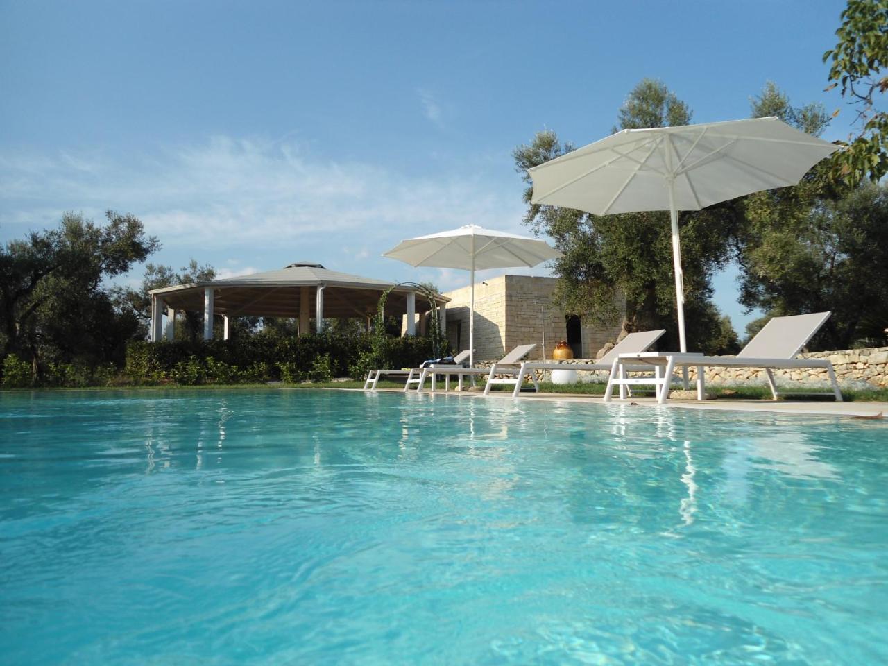 Tenuta Pigliano Hotel Bagnolo del Salento Luaran gambar