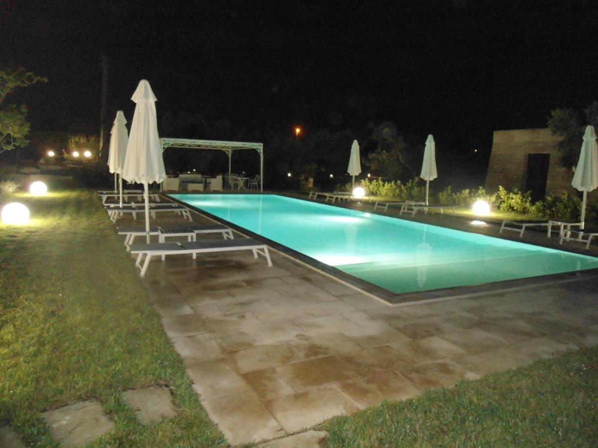 Tenuta Pigliano Hotel Bagnolo del Salento Luaran gambar